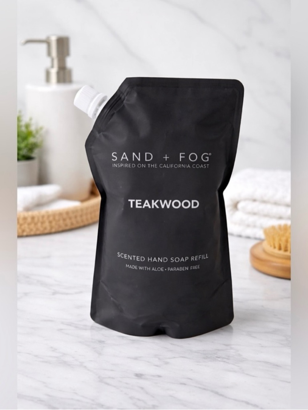 Sand + Fog Teakwood 34 oz Liquid Hand Soap Refill Bag NEW SEALED - Picture 2 of 6